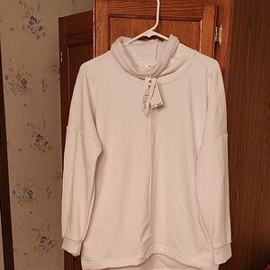 Workshop Cozy White Pullover NWT